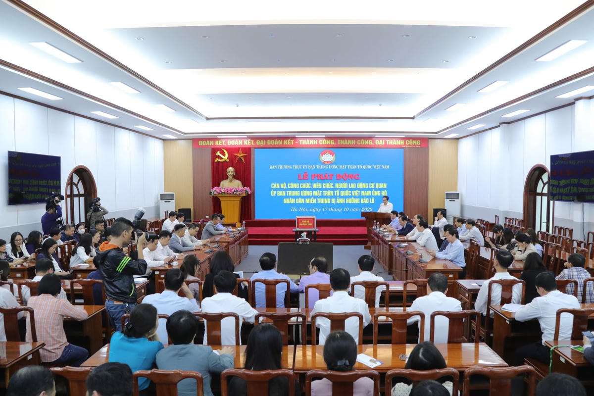 Quang cảnh Lễ phát động.