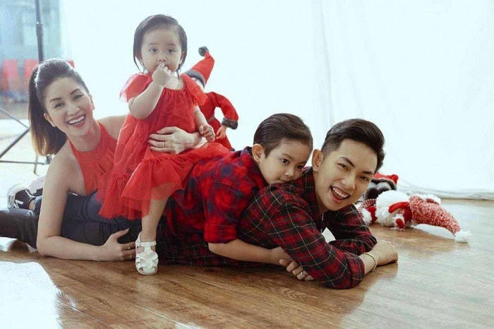 Tổ ấm viên mãn của Khánh Thy và chồng kém 11 tuổi. 