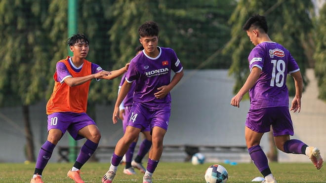 Các nhân tố mới của đội tuyển U23 Việt Nam nỗ lực ghi điểm từ ngày đầu tập luyện. Ảnh: VFF.