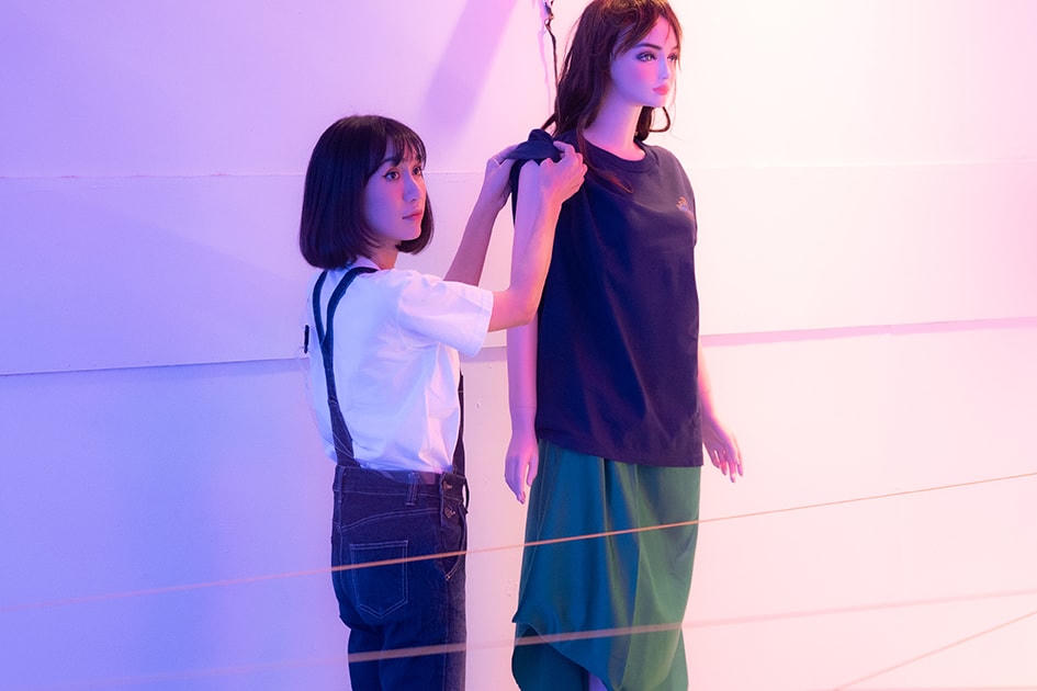 Link Lee khiến mọi người chết khiếp vì tưởng là ma-nơ-canh.