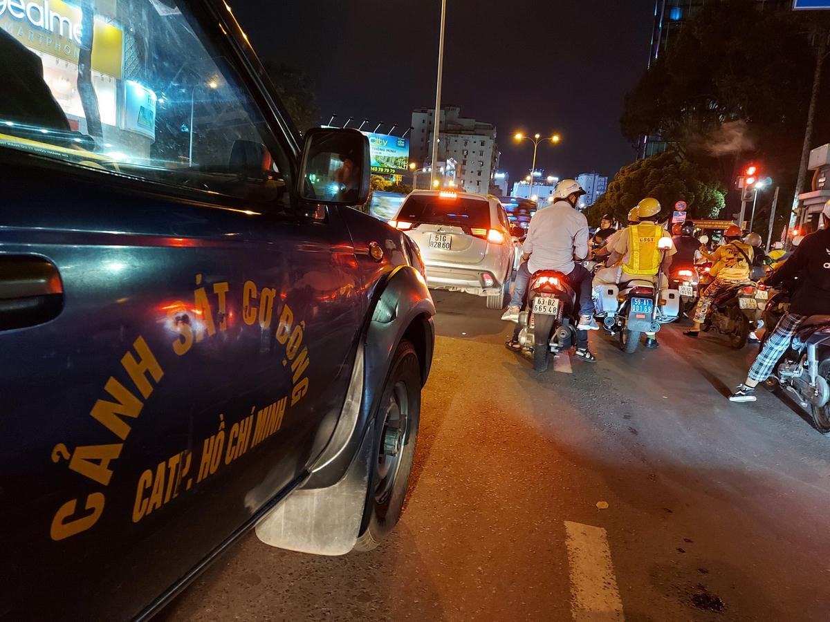 Cảnh sát đã phá được 13 vụ phạm pháp hình sự, tạm giữ 18 người, thu hồi nhiều tài sản trả lại cho bị hại.