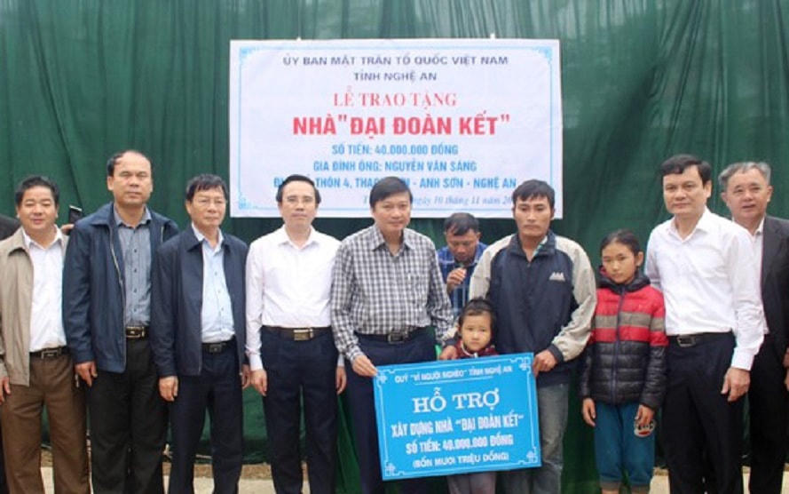 MTTQ tỉnh Nghệ An tập trung làm nhà Đại đoàn kết để chăm lo cuộc sống cho nhân dân.