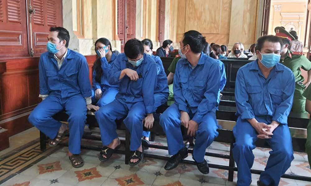 Các bị cáo tại tòa.
