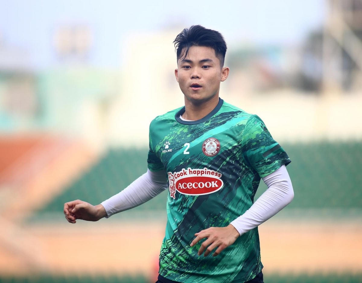 Hậu vệ phải: Ngô Tùng Quốc - Tuyển thủ U23 Việt Nam dưới thời HLV Park Hang Seo.  