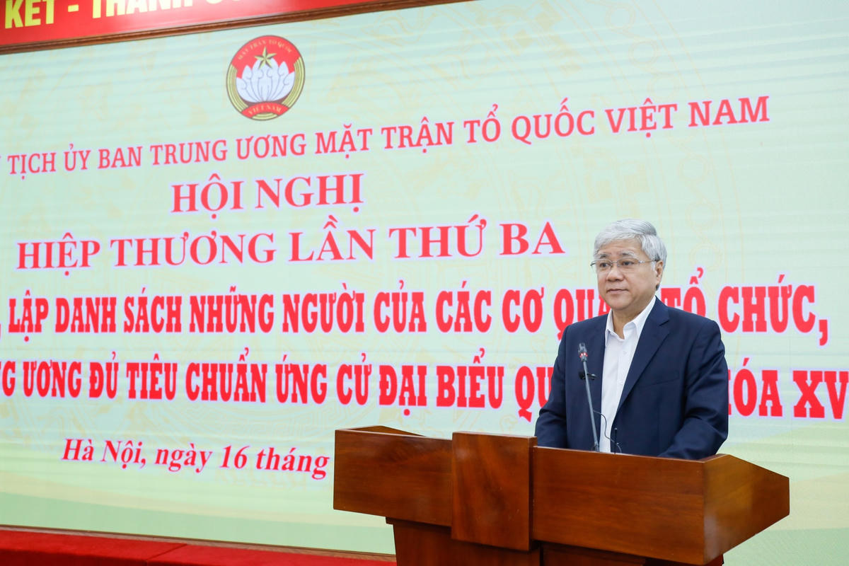 Bí thư Trung ương Đảng, Chủ tịch UBTƯ MTTQ Việt Nam Đỗ Văn Chiến phát biểu tại Hội nghị.