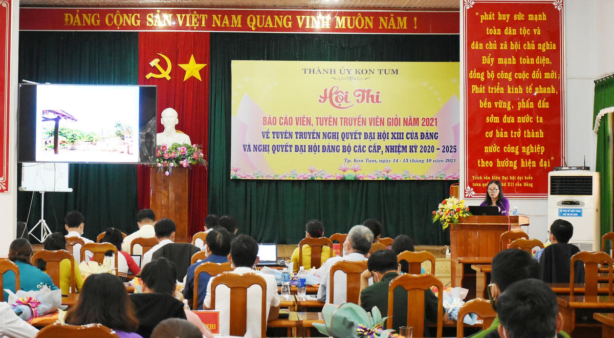 Quang cảnh hội thi Báo cáo viên, tuyên truyền viên giỏi TP. Kon Tum năm 2021.