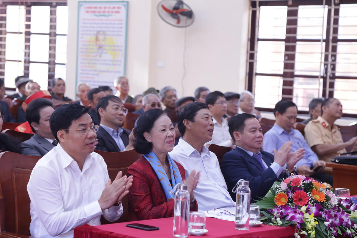 Các đại biểu tham dự ngày hội.