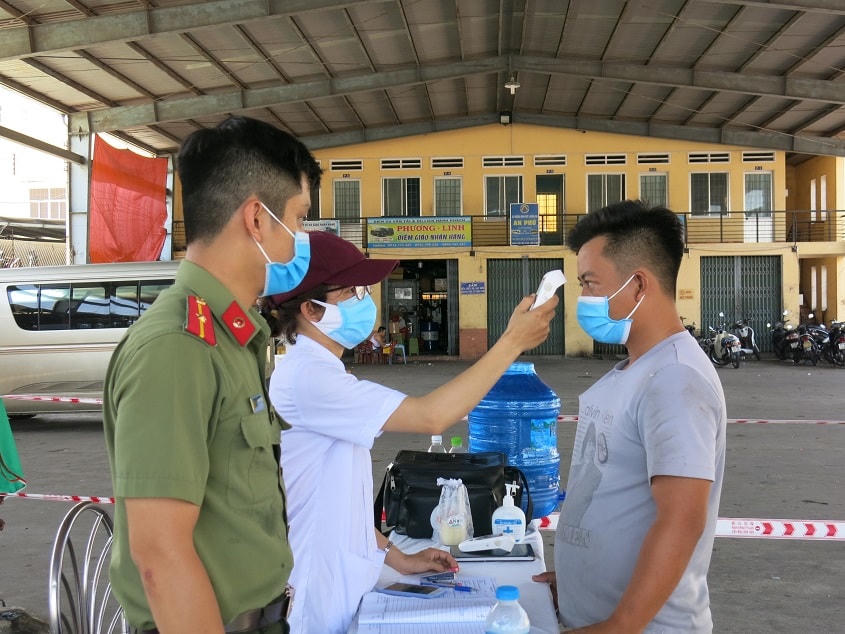 Kiểm tra, phát hiện sớm các trường hợp mắc bệnh để tránh dịch bệnh lây lan ra cộng đồng.