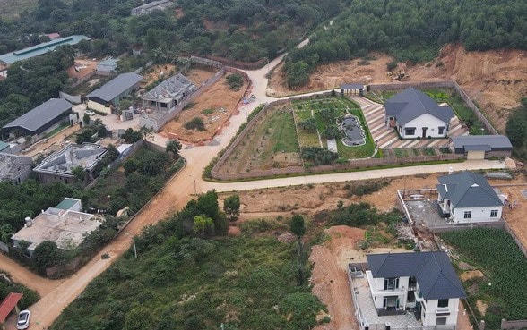 Nhiều biệt thự khủng mọc trên đất nông nghiệp Vĩnh Phúc.