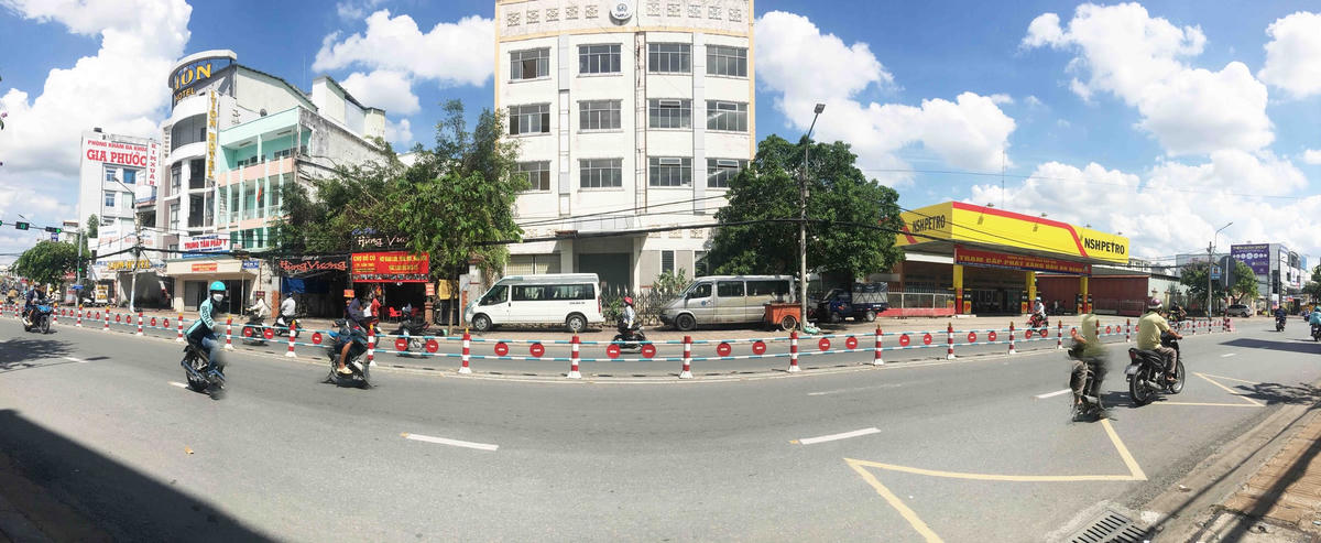 Toà nhà LĐLĐ Cần Thơ nằm khu "đất vàng", bị bỏ phế nhiều năm xuống cấp cần nhanh chóng phá dỡ. 