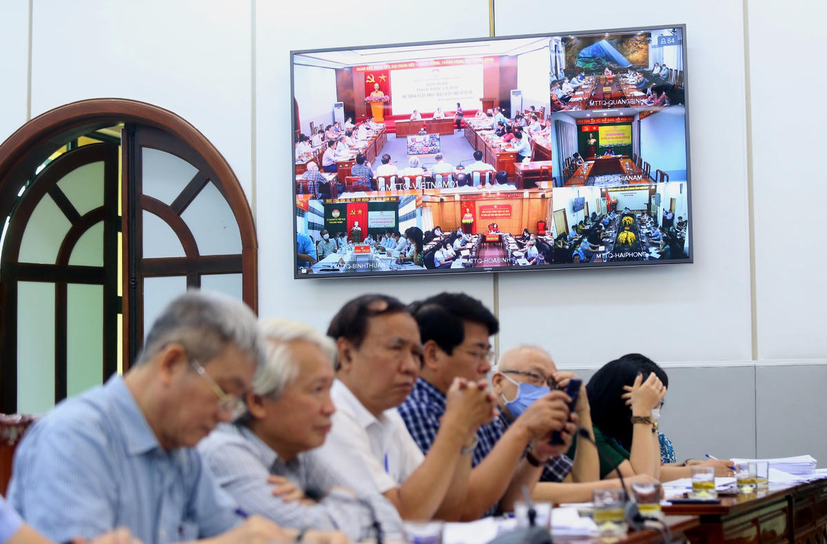 Các đại biểu dự Hội nghị