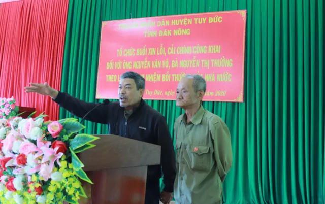 Một buổi xin lỗi công khai đối với người dân bị oan sai mới đây. Nguồn: Dân trí.