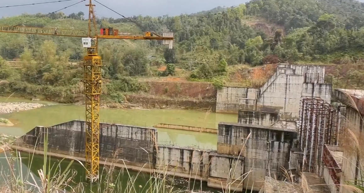 Dự án Thủy điện Bắc Giang thi công dang dở rồi bỏ hoang gây lãng phí lớn.  