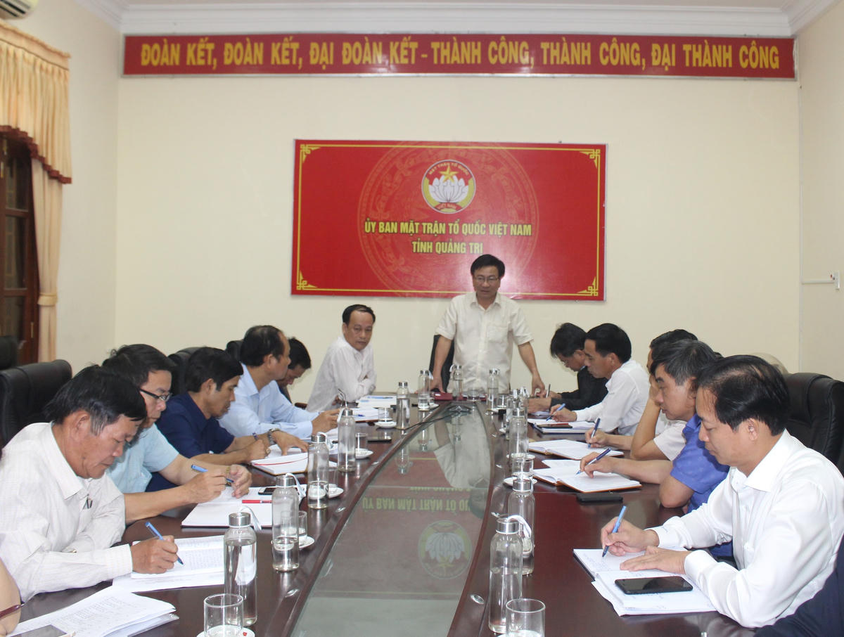 Ủy ban MTTQ Việt Nam tỉnh Quảng Trị họp bàn phương án hỗ trợ người dân bị ảnh hưởng bởi bão lũ thời gian qua.