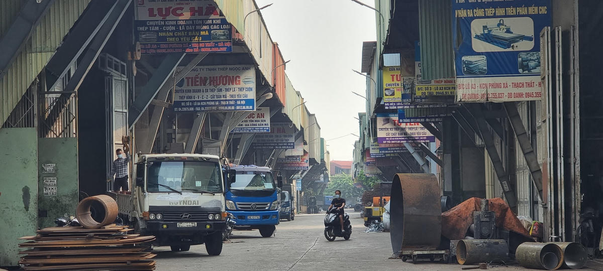 Nhiều doanh nghiệp ở "vùng xanh" Thạch Thất khó tìm lao động. Ảnh: Hà An.