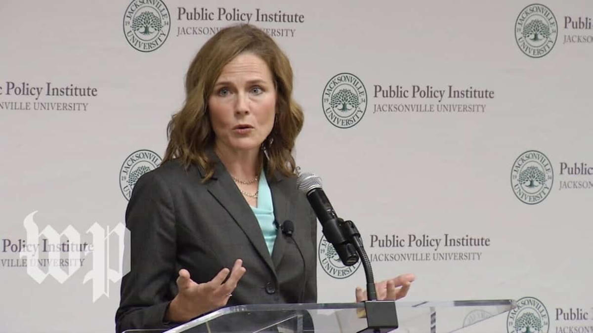 Bà Amy Coney Barrett.