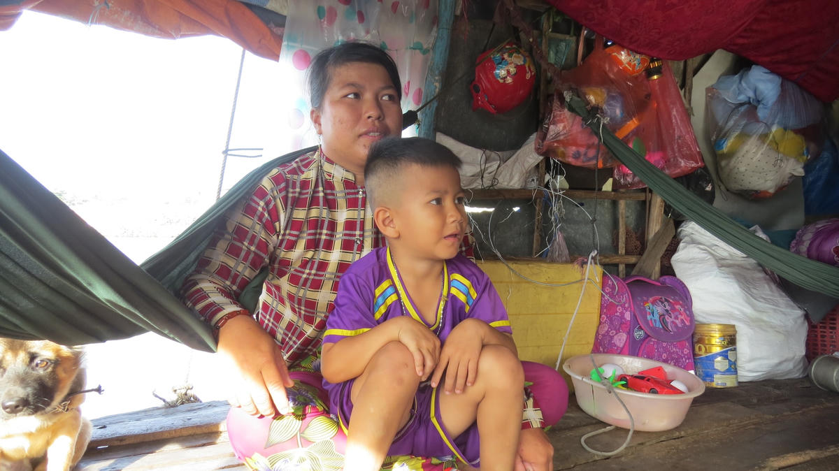 Cuộc đời trên sóng nước.