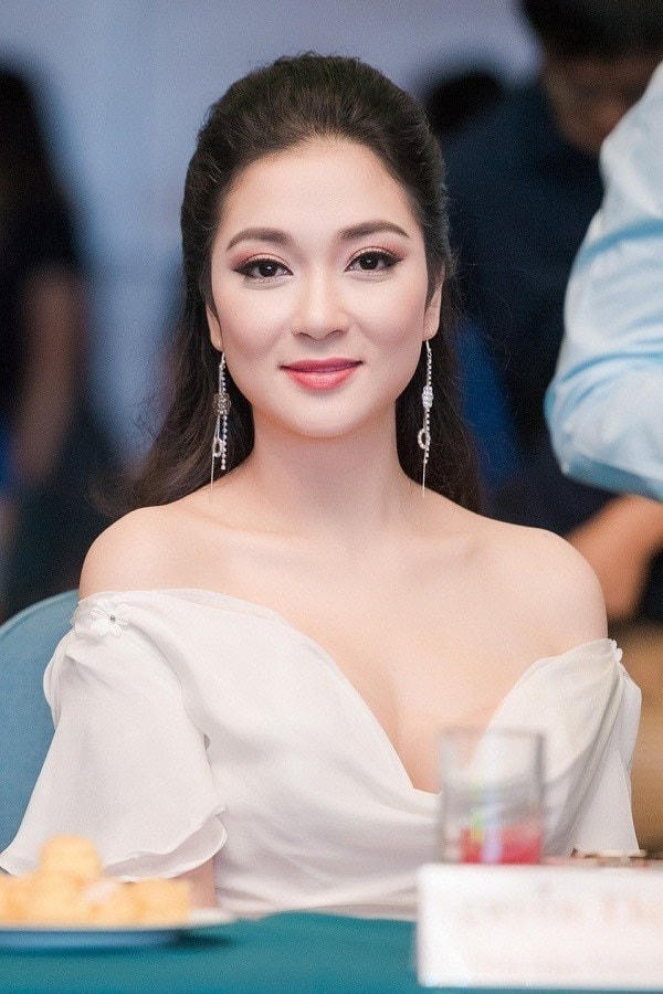 Mặc dù lên đường dự thi muộn một tuần ở Miss World 2004, đại diện Việt Nam vẫn xuất sắc lọt vào top 15 và xếp hạng 11 chung cuộc.