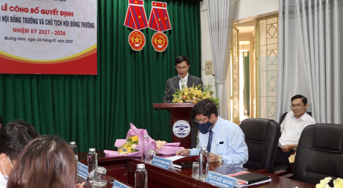 Tiến sĩ Vũ Đức Quảng phát biểu tại buổi lễ.