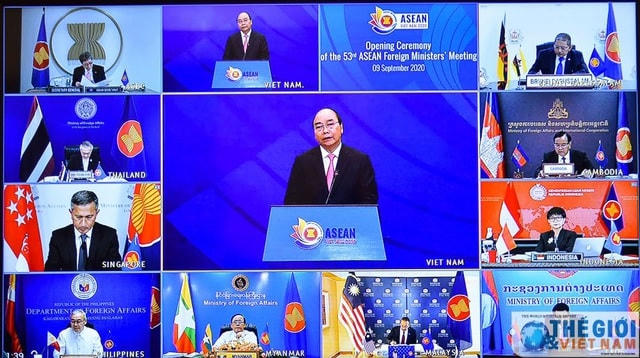 Thủ tướng Nguyễn Xuân Phúc phát biểu khai mạc Hội nghị Bộ trưởng Ngoại giao ASEAN lần thứ 53 vào sáng 9/9 (Ảnh: Tuấn Anh/Thế giới & Việt Nam).