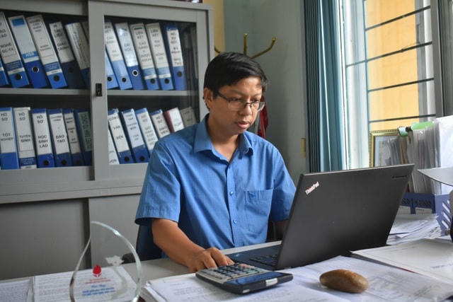 Thầy giáo Nguyễn Hữu Nghĩa, Giảng viên Trường Cao đẳng Y tế Quảng Bình.