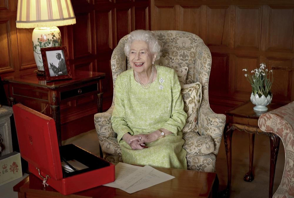 Nữ hoàng Elizabeth tại Nhà Sandringham, dinh thự hoàng gia tại vùng nông thôn Norfolk, Anh. Ảnh: AP.