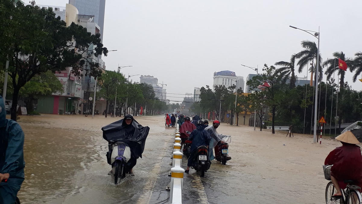 Để đảm bảo an toàn, Sở Giáo dục và Đào tạo tỉnh Thừa Thiên – Huế đã thông báo cho học sinh toàn tỉnh nghỉ học trong 2 ngày 12 và 13/10.