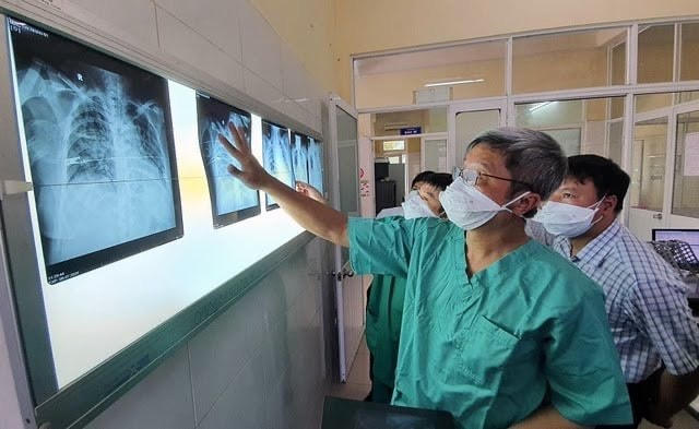 Hơn 20 ngày của Thứ trưởng Nguyễn Trường Sơn ở tâm dịch Covid-19 Đà Nẵng