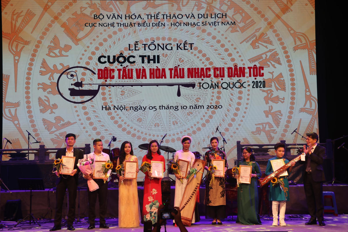 Trao giải Nhất độc tấu.