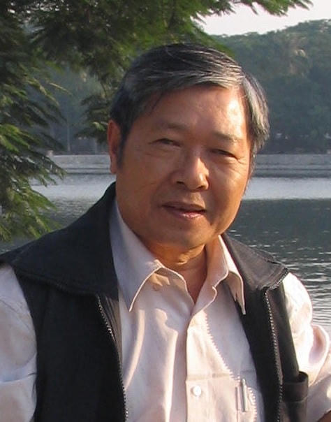 GS.TS Nguyễn Ngọc Phú cho rằng các bậc phụ huynh không nên cho trẻ tự do sử dụng mạng xã hội và cần có quy định kiểm soát việc truy cập mạng xã hội của con trẻ. 