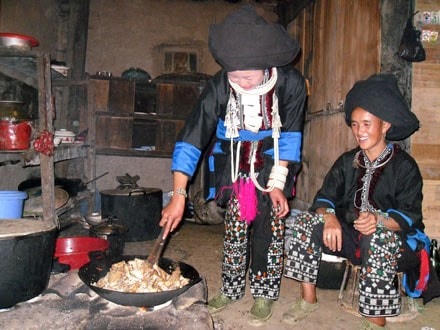 Chế biến món ăn.