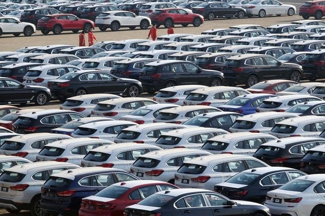 Xe nhập bắt đầu tăng tốc vào Việt Nam, dự báo thị trường xe hơi có thể nóng trở lại. Ảnh: Vietnamnet.  