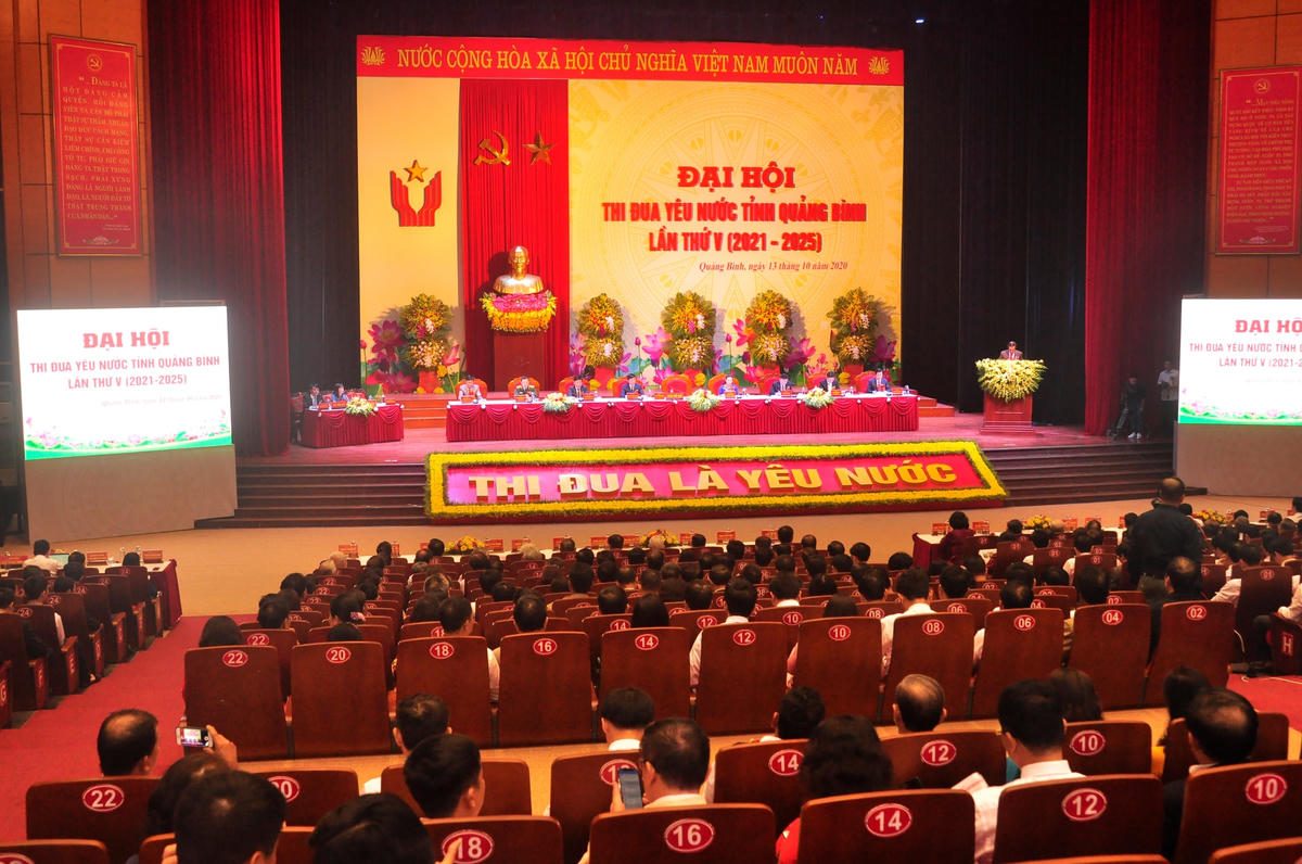 Quang cảnh Đại hội Thi đua yêu nước tỉnh Quảng Bình lần thứ V.