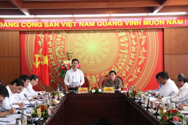 Quang cảnh buổi làm việc.