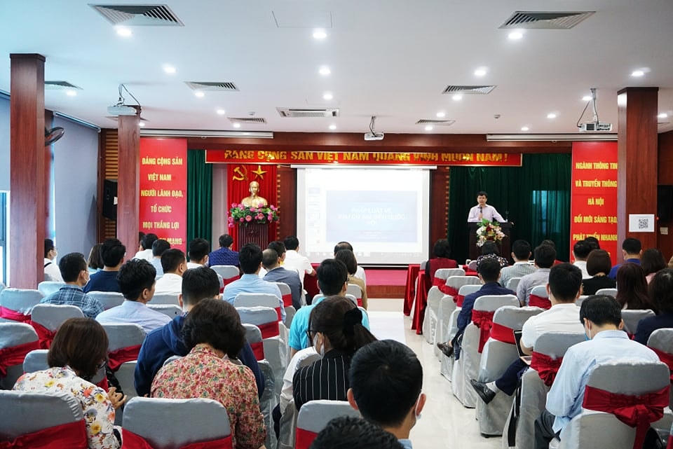 Các đại  biểu dự hội nghị.
