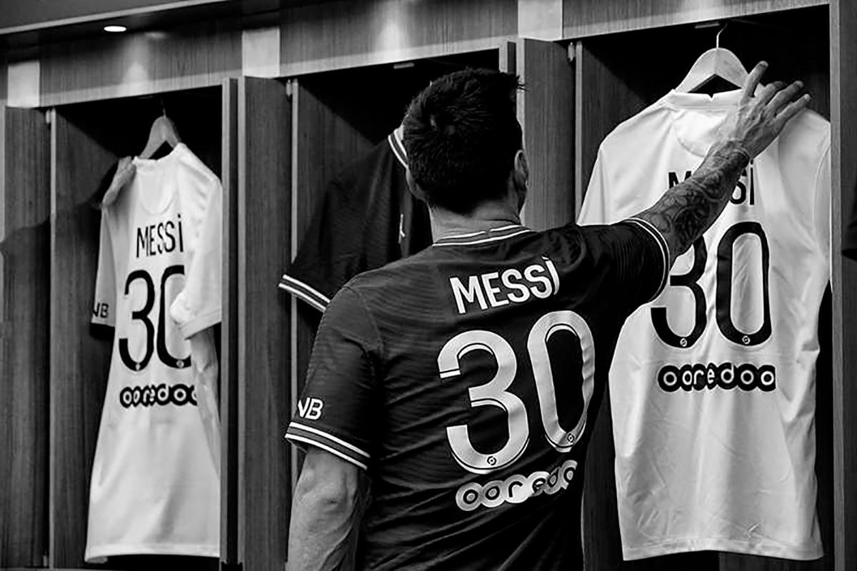 Messi chính thức 'cập bến' PSG