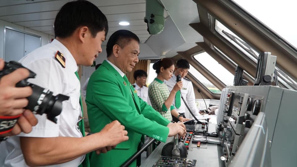 Tàu cao tốc Mai Linh Express hiện đại cỡ nào?