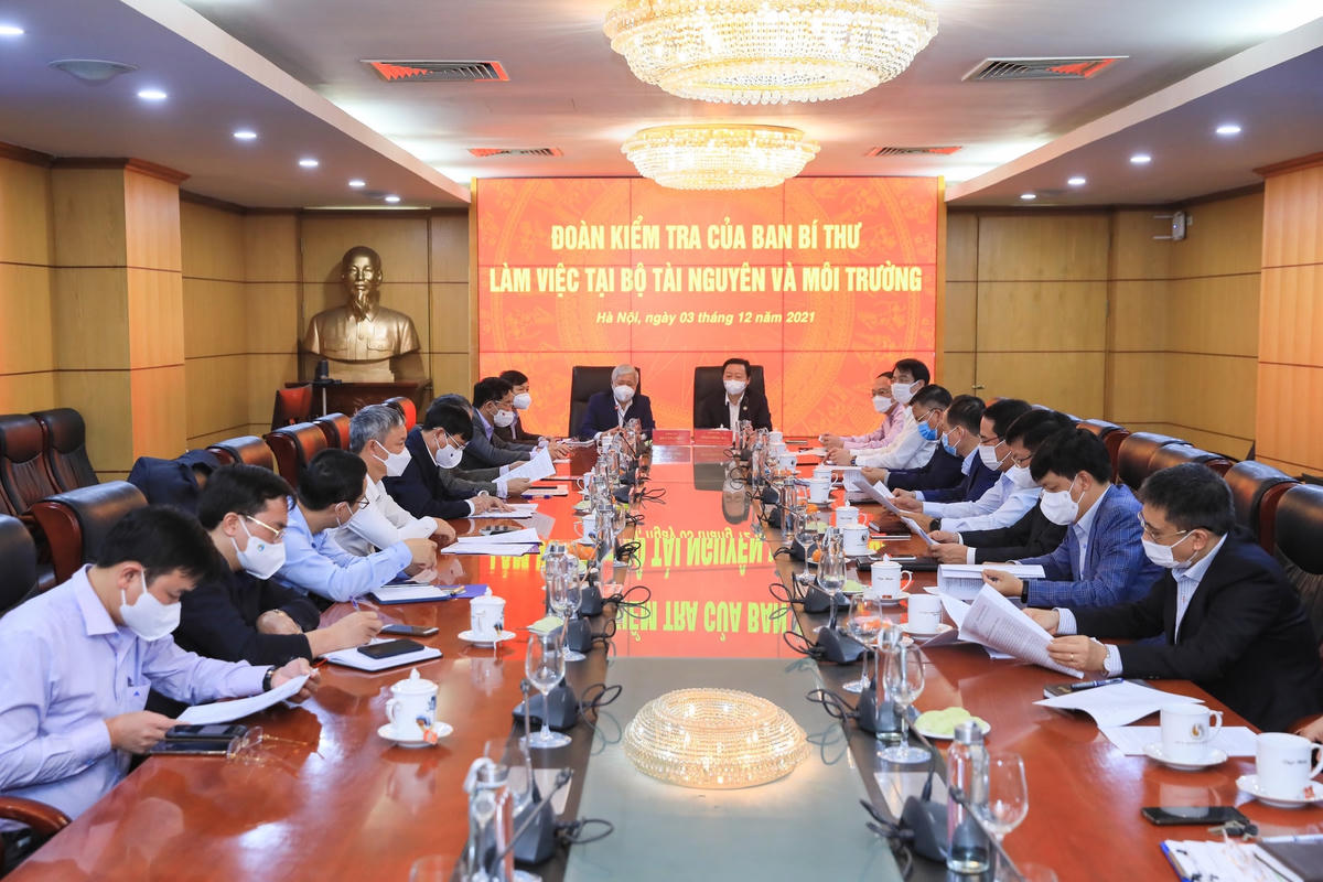 Quang cảnh cuộc làm việc.