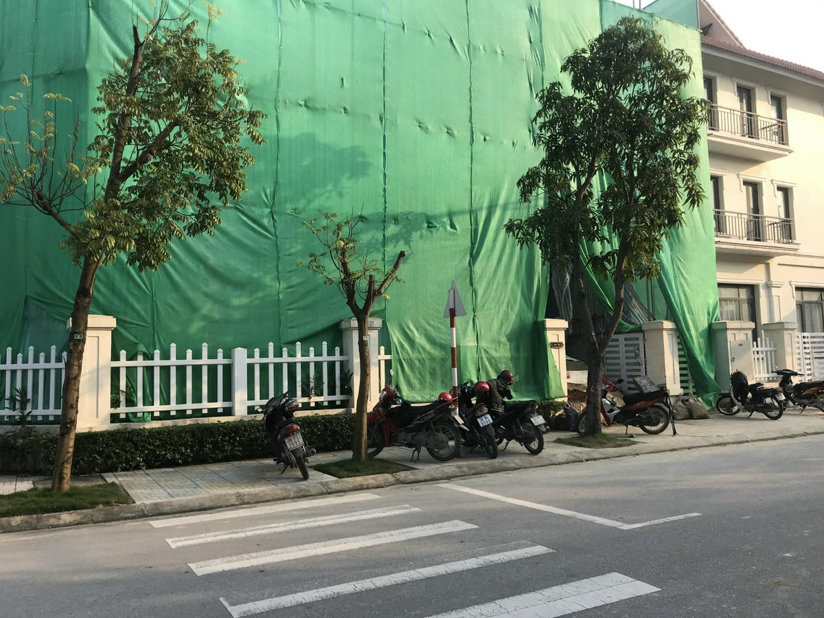 Ngôi nhà có 3 tầng, 2 mặt tiền, tọa lạc ở khu trung tâm TP Hà Tĩnh.