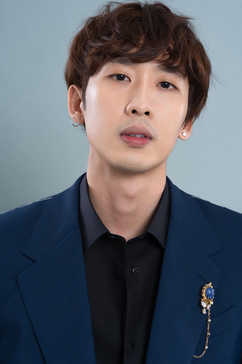 Diễn viên Tuân Trần.