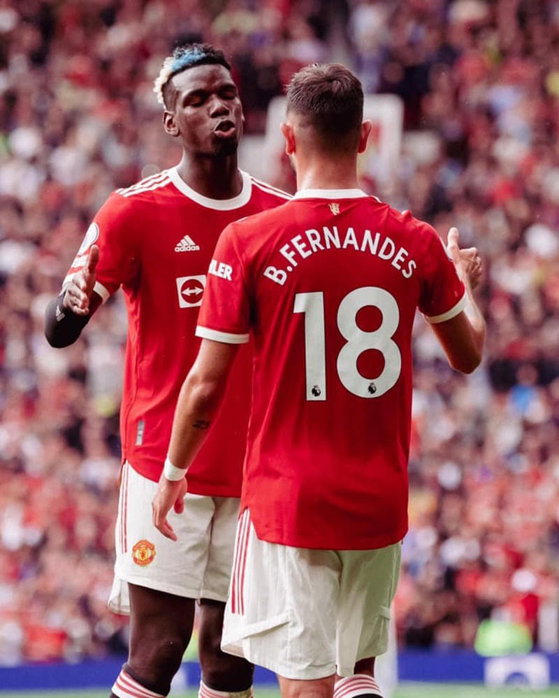 MU cần sớm gia hạn hợp đồng với Pogba nếu không muốn mất cầu thủ này vào tay các đội bóng khác.