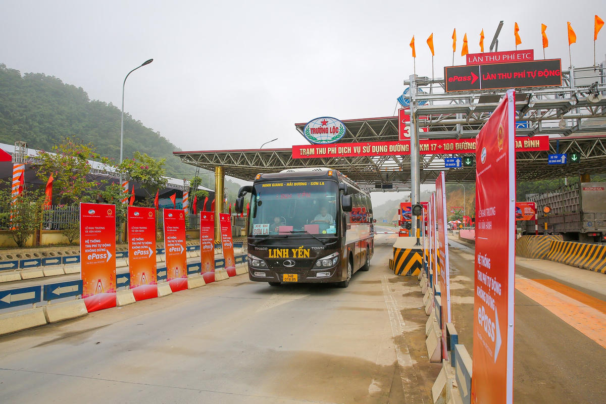 Viettel khai trương Hệ&nbsp;thống&nbsp;thu&nbsp;phí&nbsp;tự&nbsp;động&nbsp;không&nbsp;dừng ePass, phổ cập giao thông thông minh