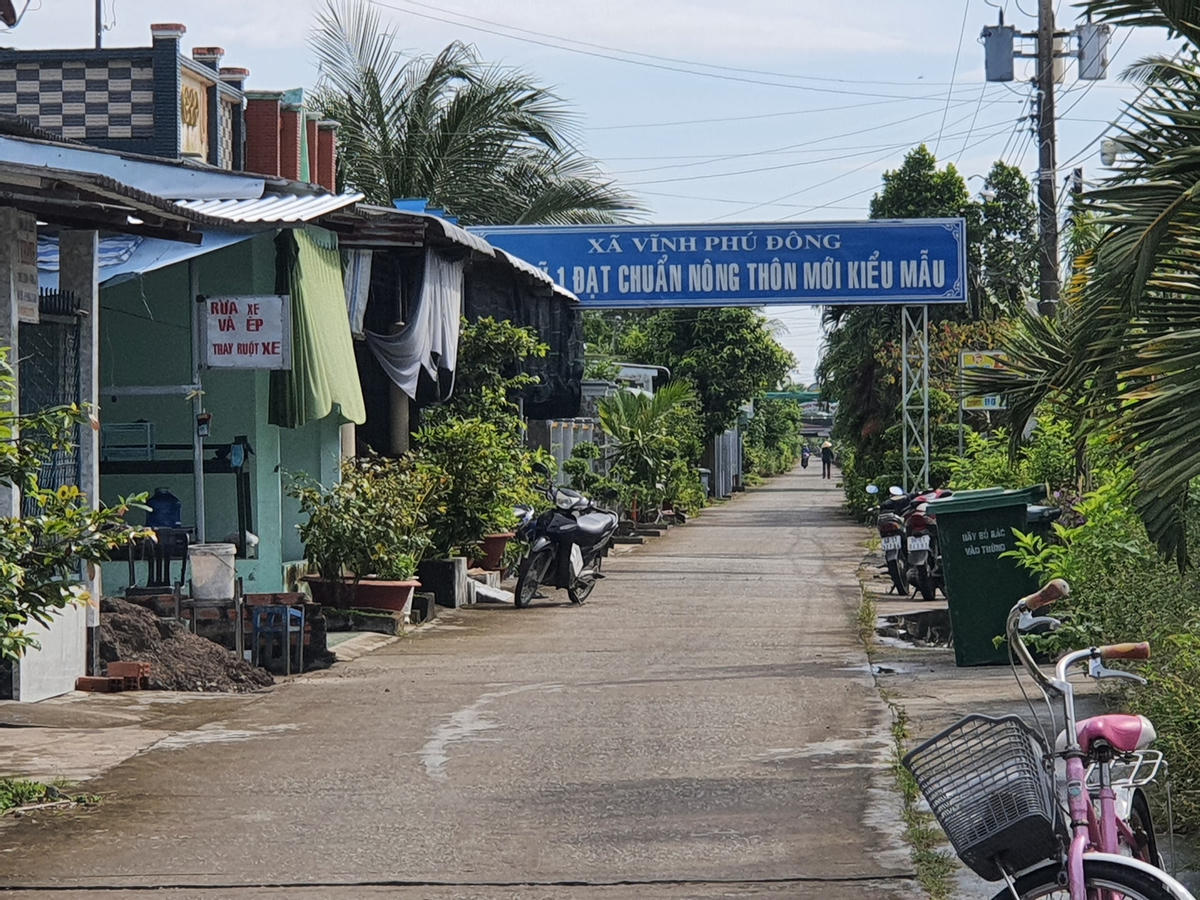 Lãnh đạo huyện Phước Long cho rằng, công văn chỉ đạo cán bộ thực hiện nghiêm công tác phòng chống dịch trong bối cảnh số ca nhiễm Covid-19 tăng cao chủ yếu là nhắc nhở cán bộ, công chức, viên chức gương mẫu chứ không "làm khó".