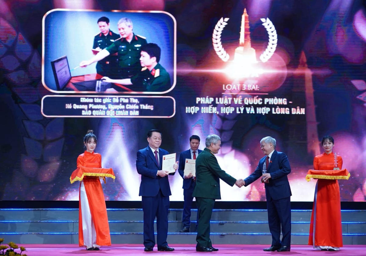 Báo Đại Đoàn Kết nhận giải C Giải báo chí Quốc gia lần thứ XV