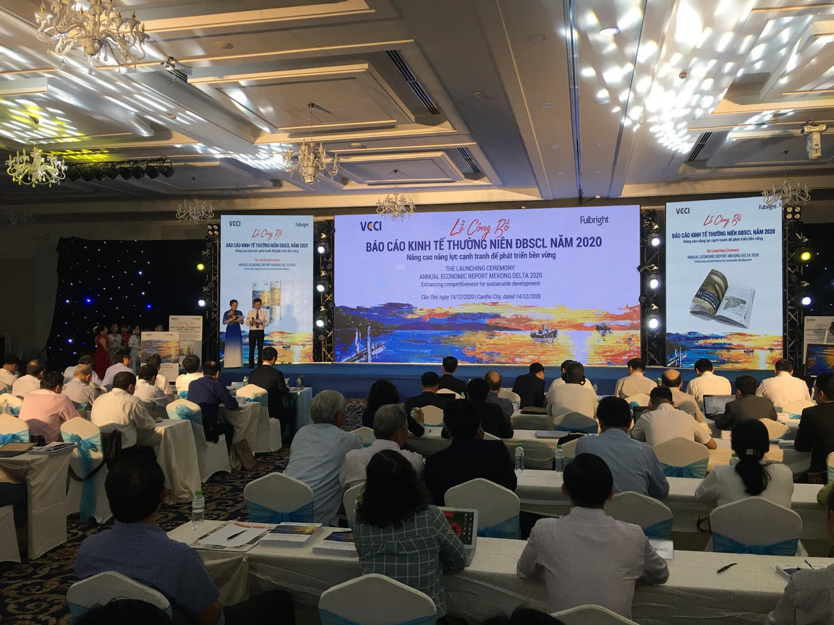 Lễ Công bố Báo cáo Kinh tế thường niên Đồng bằng sông Cửu Long năm 2020.
