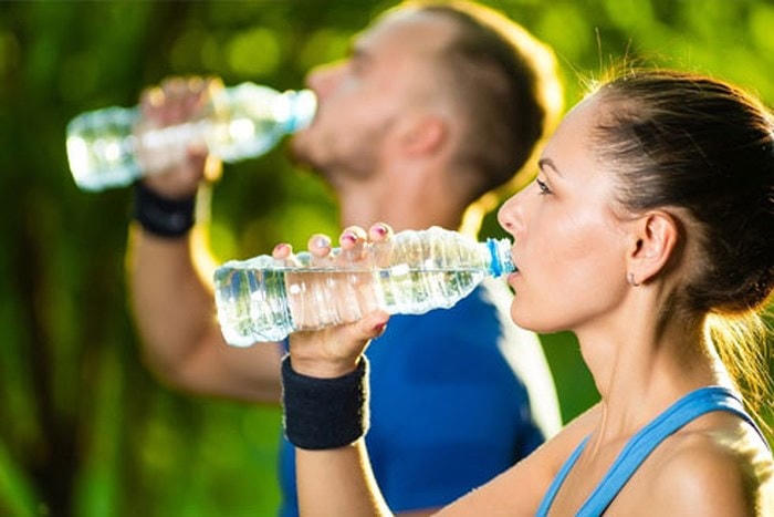 Uống nước đúng cách giúp giảm cân, loại bỏ độc tố