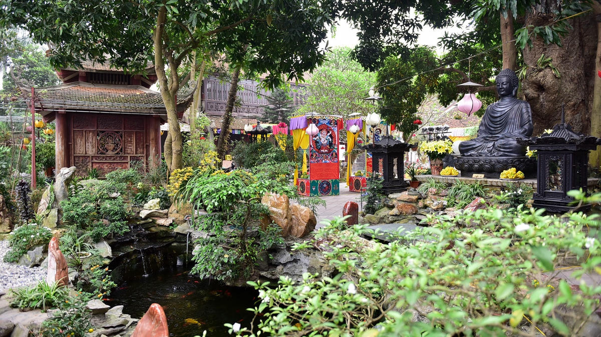 [ẢNH] Ngôi chùa cổ có tượng Phật từ đá quý nguyên khối nặng 600 kg