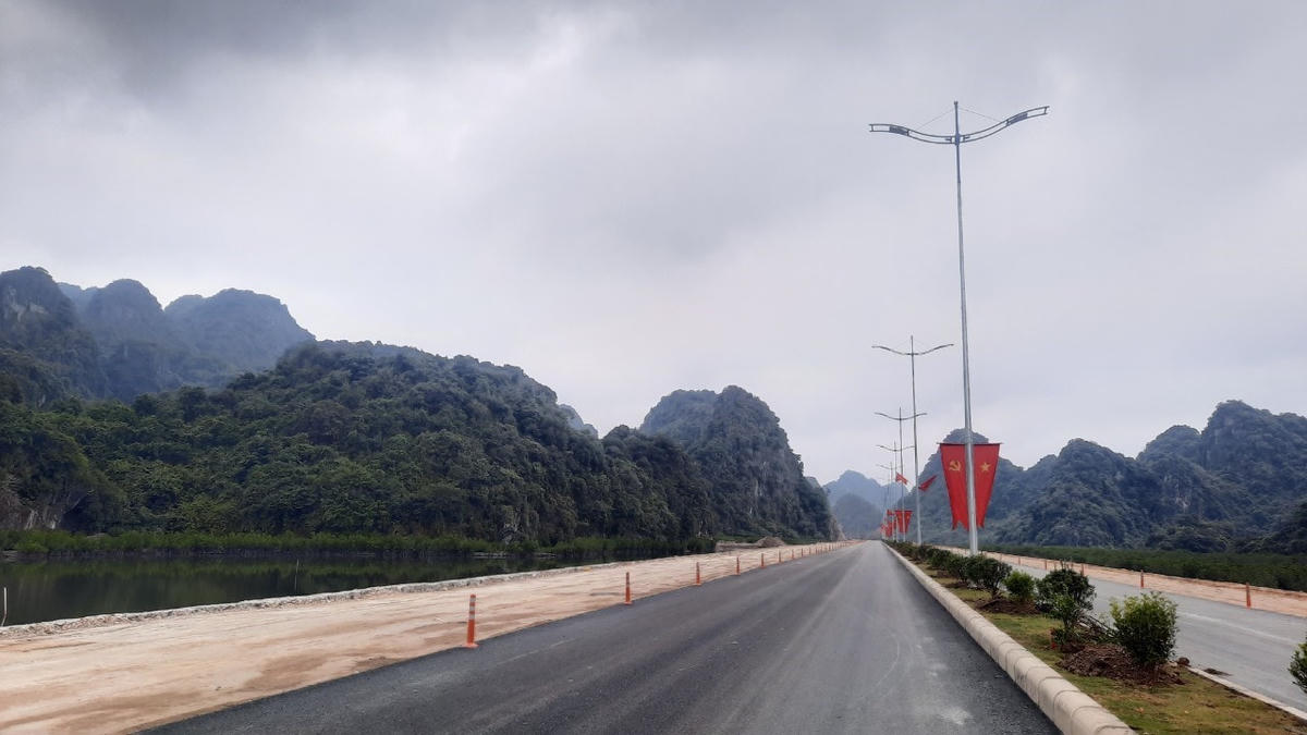 Hiện tuyến đường đã cơ bản hoàn tất các hạng mục chính.
