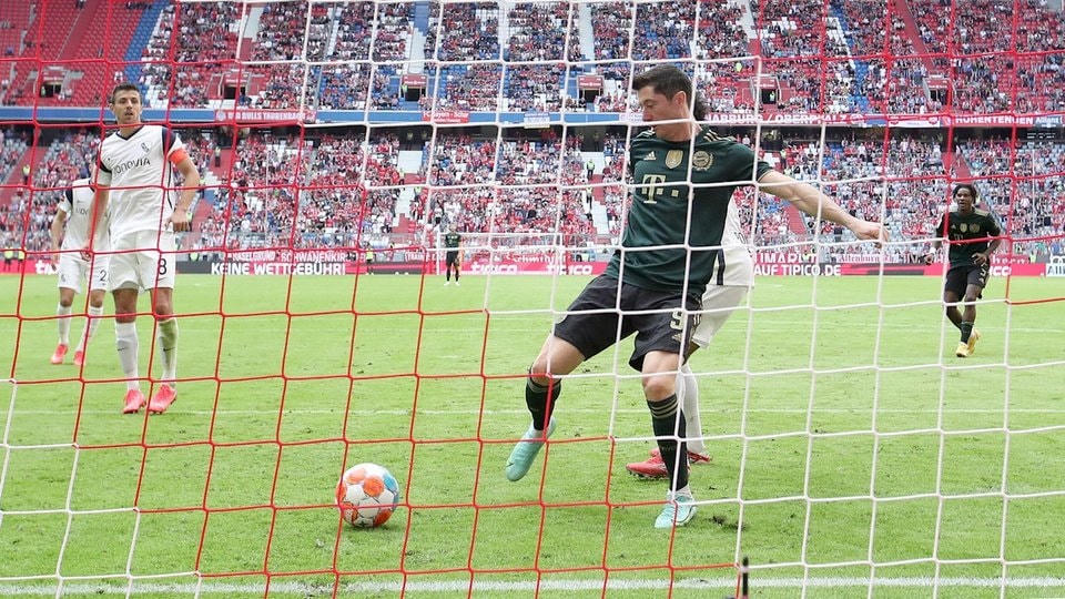 Lewandowski lập có thêm kỷ lục cùng Bayern.