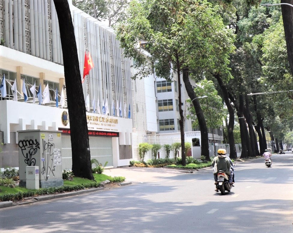 Khách du lịch quốc tế đến TP HCM giảm mạnh do hai đợt dịch Covid-19 ảnh hưởng từ đầu năm đến nay. 